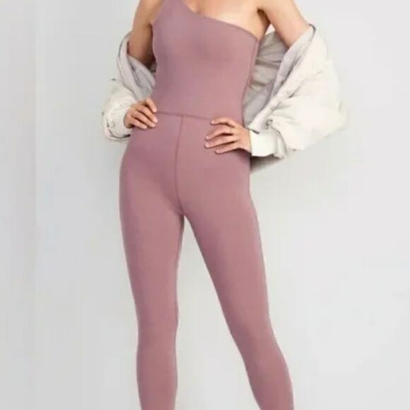 One Piece Workout Pants Body Suit Set - Old Navy - NEW - NWT - Size Small - Picture 1 of 6